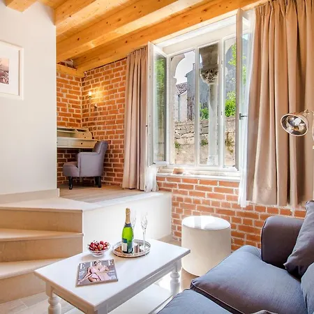 Heritage Zanini Hvar Town