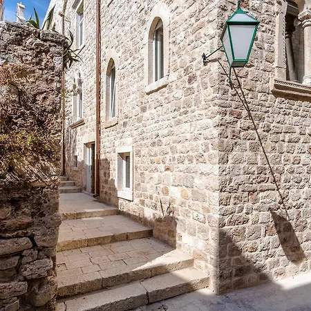 Apartment Heritage Zanini Hvar Town