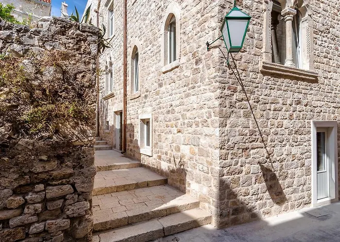 Apartment Heritage Zanini Hvar Town