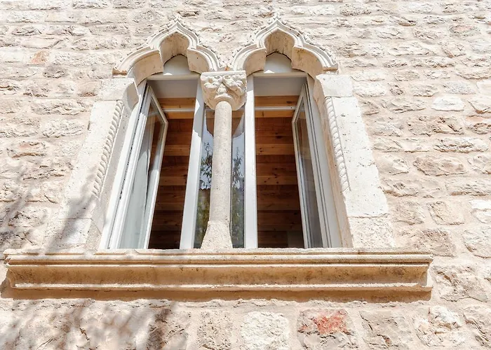 Heritage Zanini Apartment Hvar Town